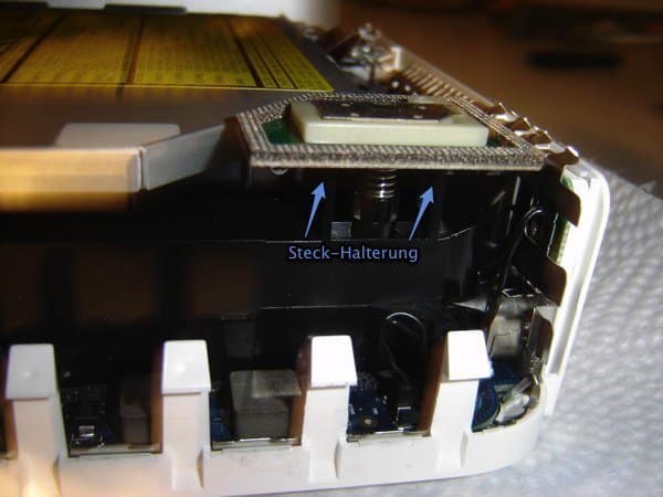 Steckverbindung der AirPort-Antenne im Mac mini