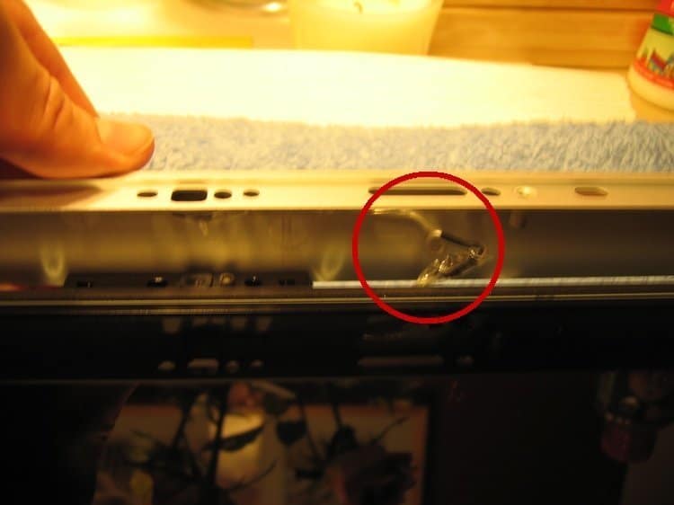 iSight-Kabel der Kamera im Alu-iMac