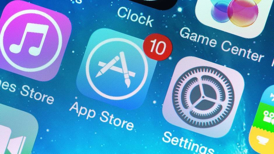 AppStore App auf einem iPhone mit 10 im roten Kreis