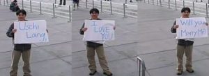 Heiratsantrag am Apple Store in New York, Uschi Lang soll Ja sagen.