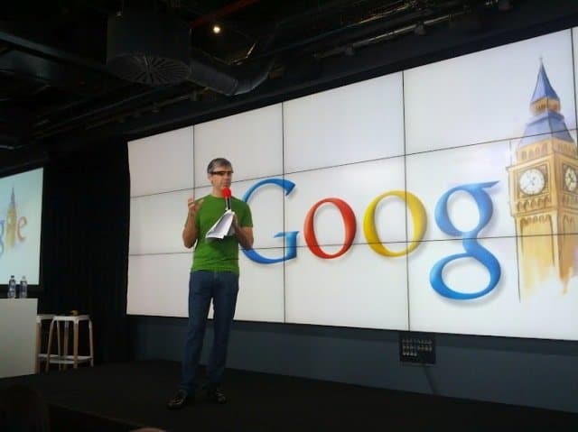 Larry Page mit den Google Glasses in London, Foto: Jason Mayes Larry Page mit den Google Glasses in London, Foto: Jason Mayes