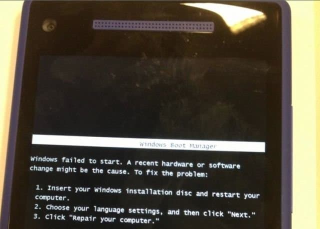 HTC 8X: Windows Phone fordert Einlegen der Windows-CD HTC 8X: Windows Phone fordert Einlegen der Windows-CD